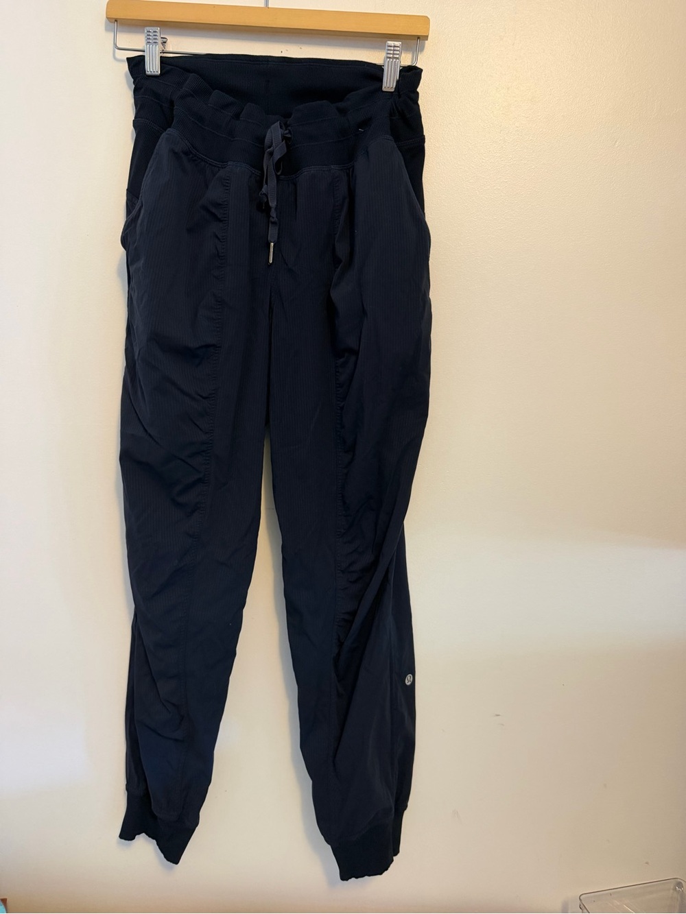 Lululemon True Navy Blue Ribbed Waistband Cuffed Athletic Joggers Pants Size 8